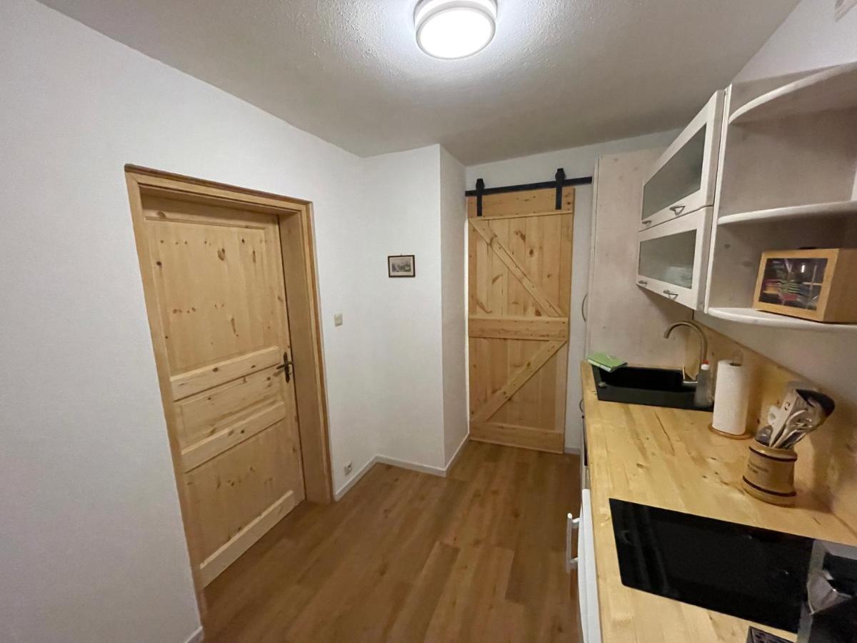 Ferienwohnung Am Quedlinburger Stadtbad Esterno foto